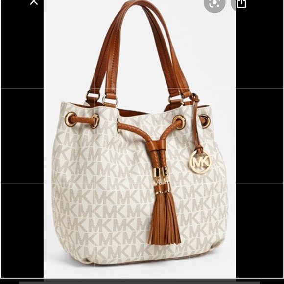 Michael Kors Handbags - Rare Michael Kors Bucket Handbag